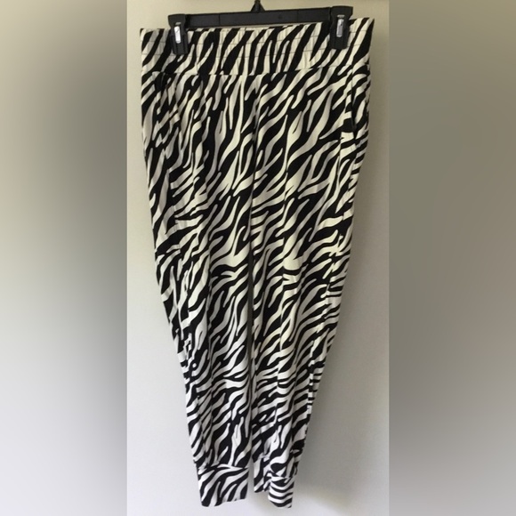 Cabi ATC Zebra Jogger - Picture 1 of 1